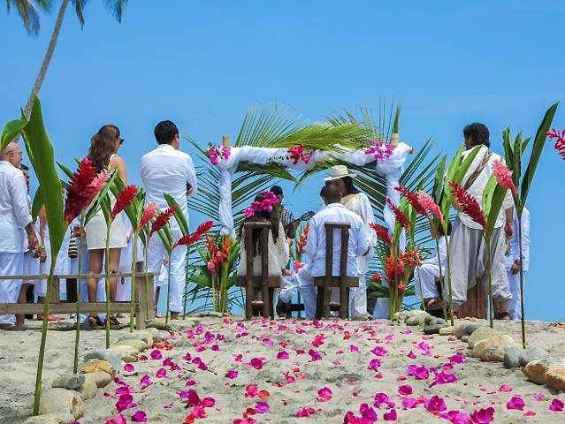Matrimonio en la playa Indígena Kogi