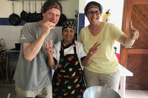 Experiencia gastronómica con cocineras locales en Finca La Jorará